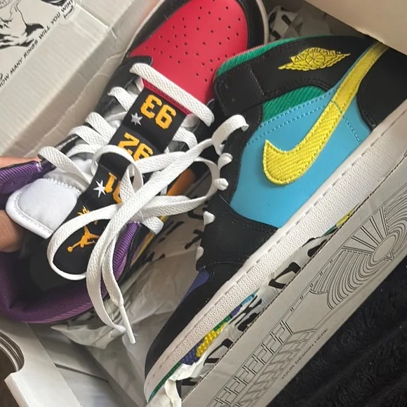 Six Championships Jordan 1s - Picture 3 of 4